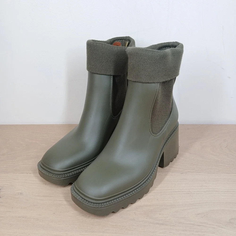 Circus by Sam Edelman Rain Boots Womens 8 Olive Green Rubber Knit Sock Lug Heel